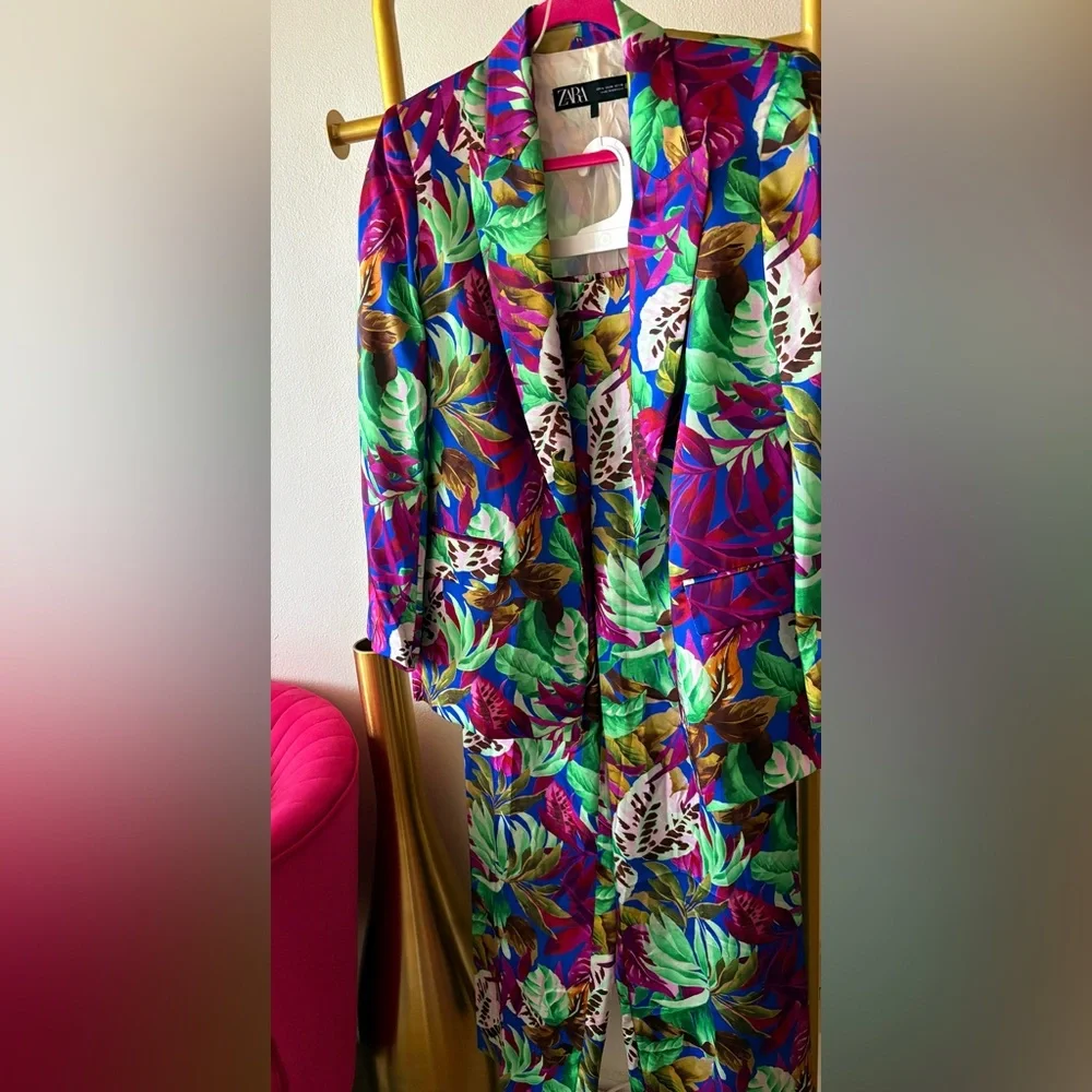 Zara Bright Tropical Leaf Print Blazer and Pants Set - Picture 1 of 16